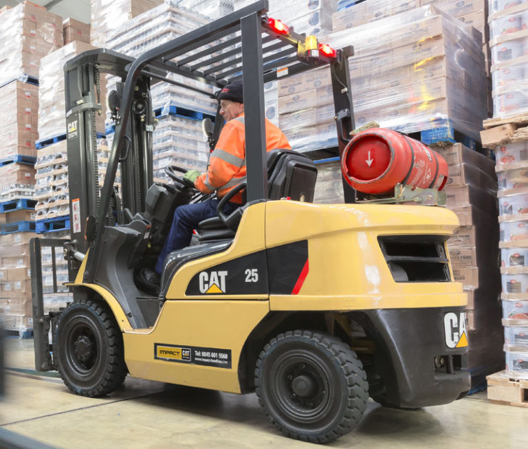 LPG COUNTERBALANCE CAT FORKLIFT TRUCKS